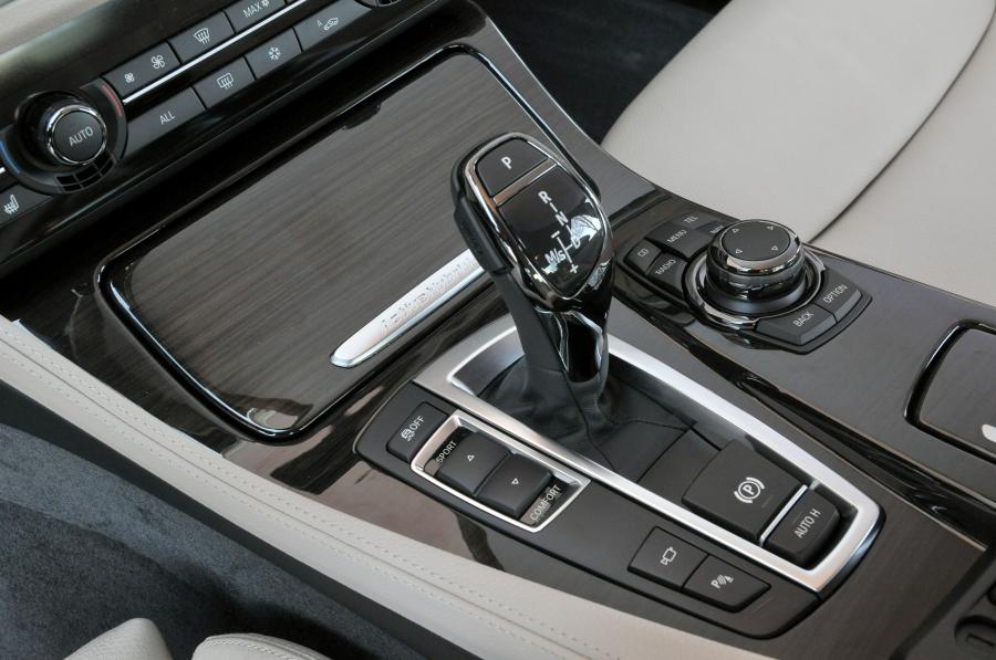  BMW ActiveHybrid 5 2012 года  (фото 39 из 157)
